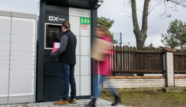 Předat doklady, nabít mobil. Miliardová firma dodává chytré boxy firmám i obcím