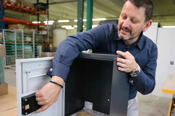 Poštovní schránky 21. století? Prvním Čechům už chodí balíky do domovních boxů